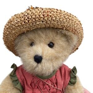 Boyds Bear Best Dressed Series “April Mae Mcveggie” 16" RETIRED